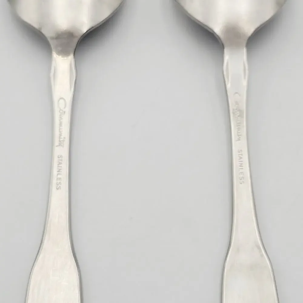 Oneida Paul Revere Set 2 Place Oval Soup Spoon 6.75